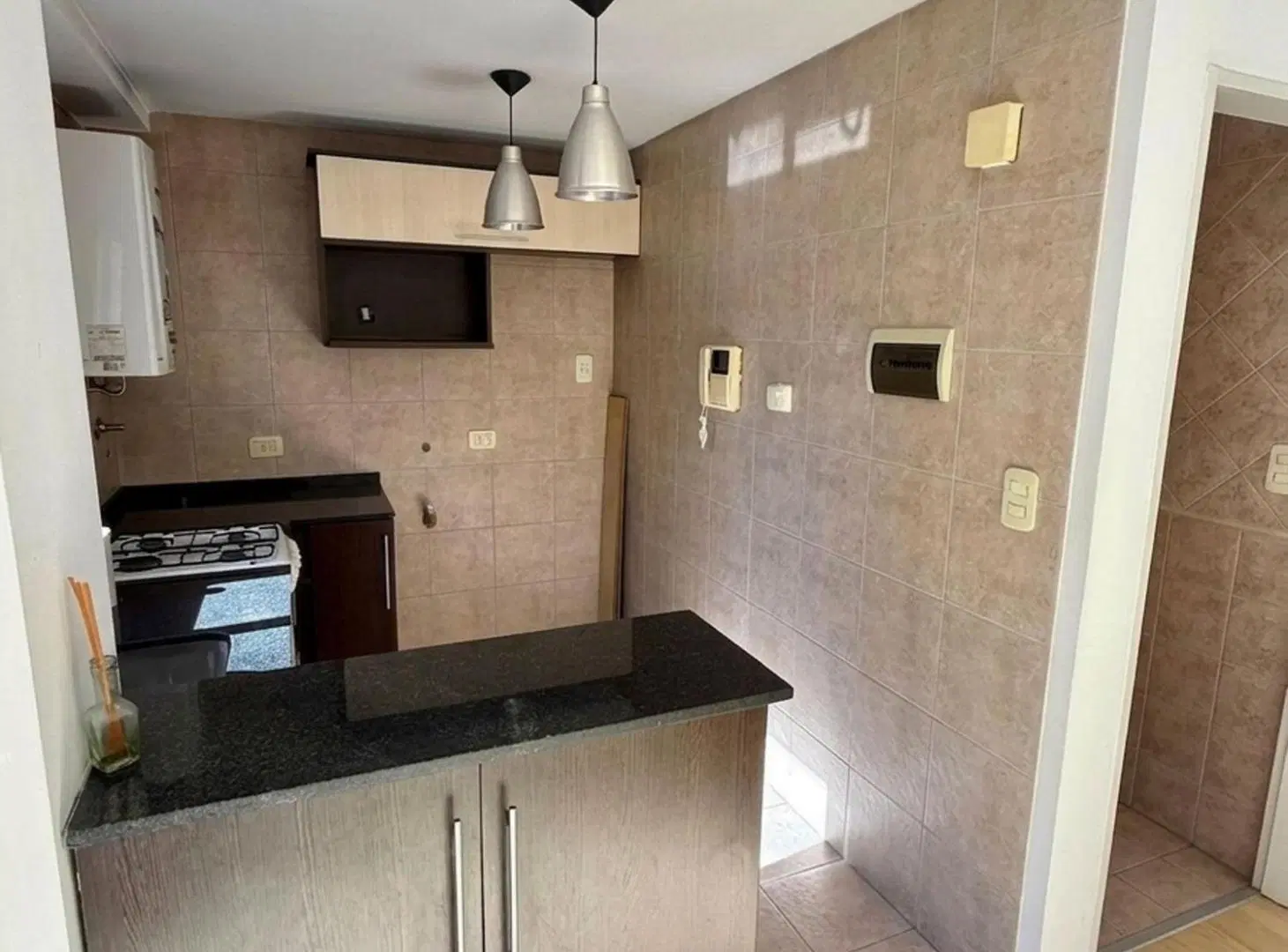 VENTA MONOAMBIENTE CON AMENITIES Y COCHERA URQUIZA 2