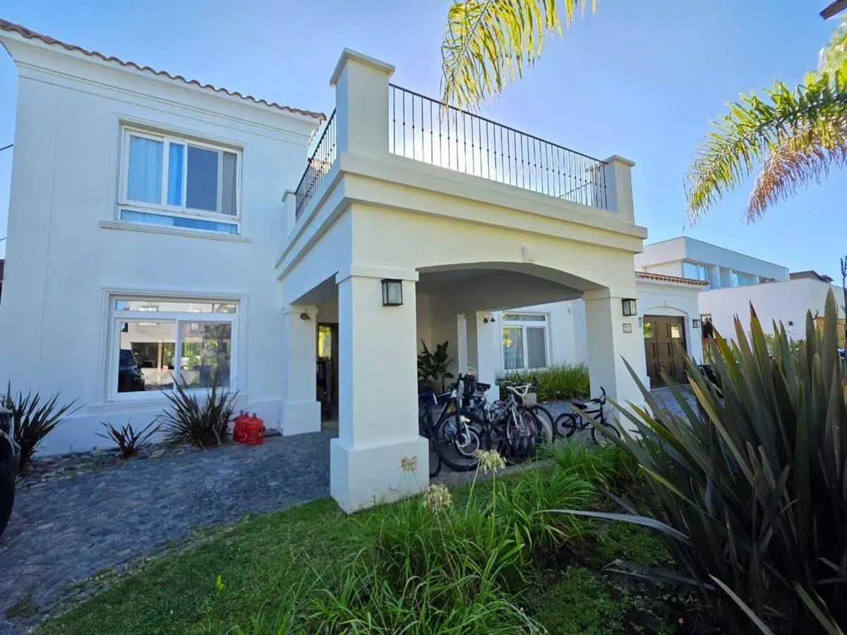 VENTA CASA 6 AMB NORDELTA CASTORES 1 3