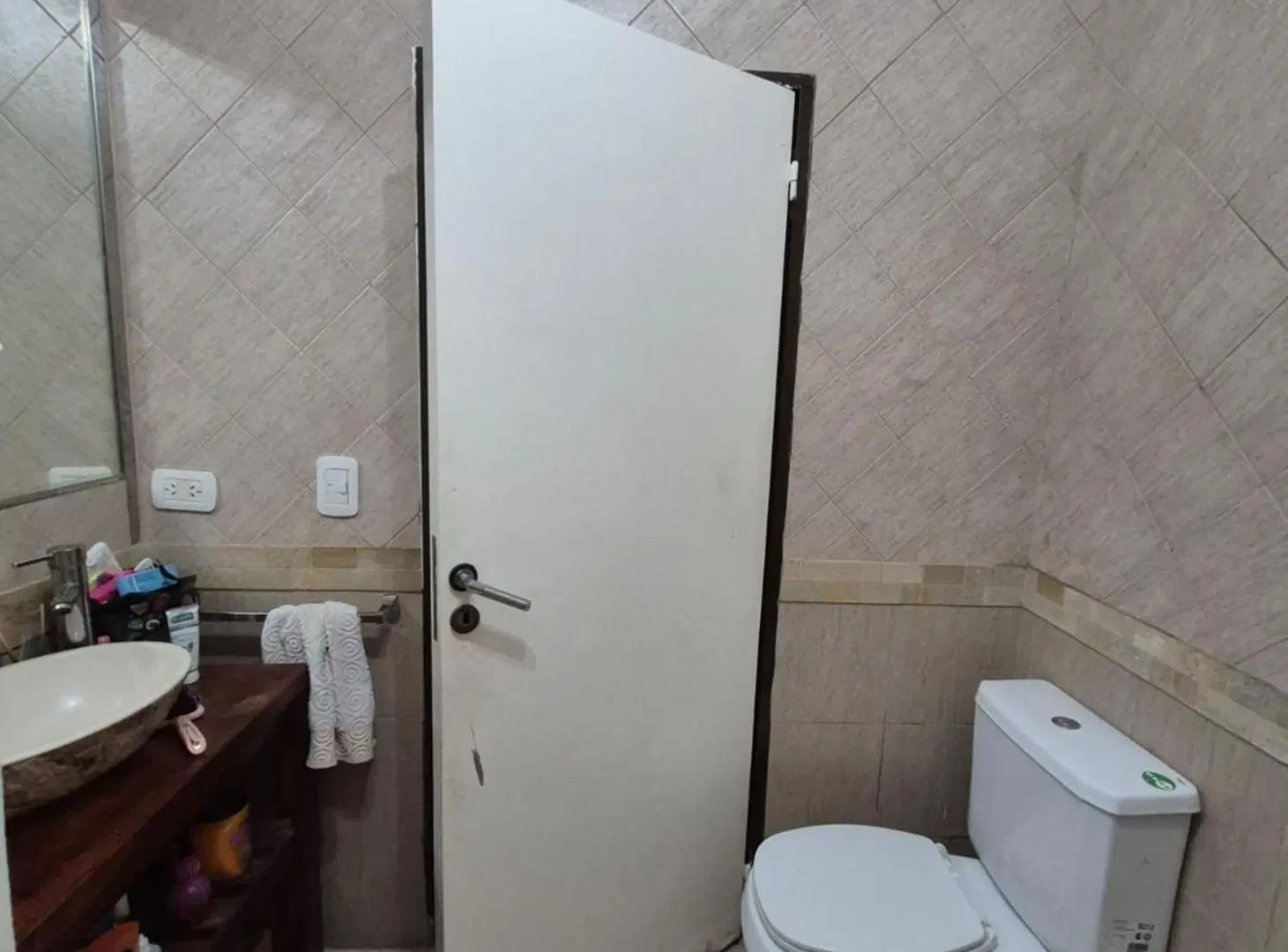 VENTA CASA. BARRIO BARRANCAS DE SANTA MARIA. TIGRE 3