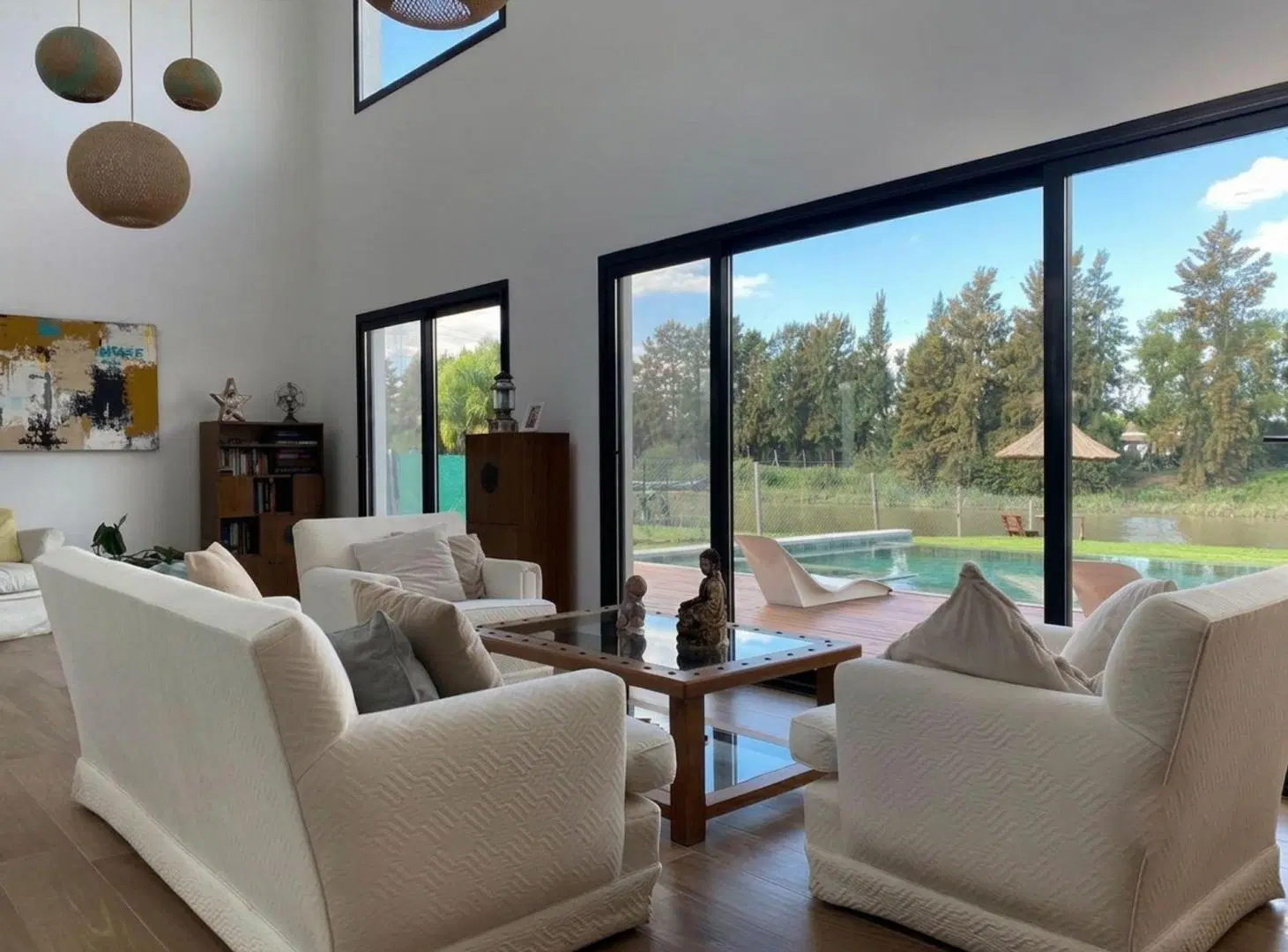 Casa 4 dorm. en Venta en Barrio San Benito al río 2