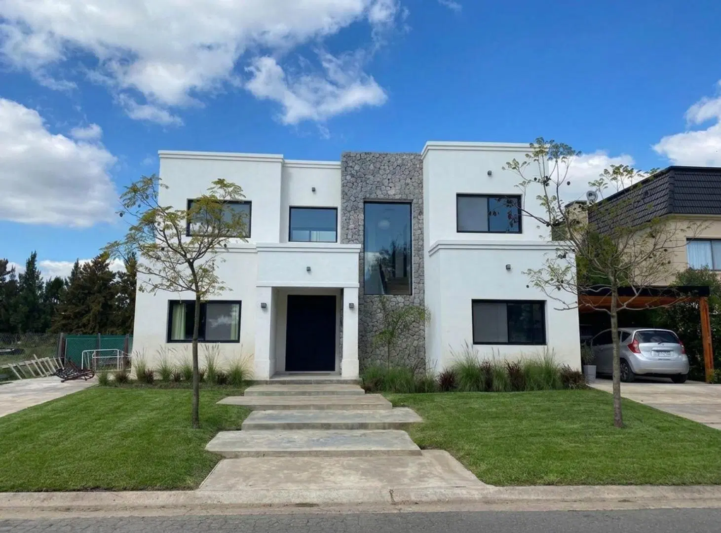 Casa 4 dorm. en Venta en Barrio San Benito al río 5