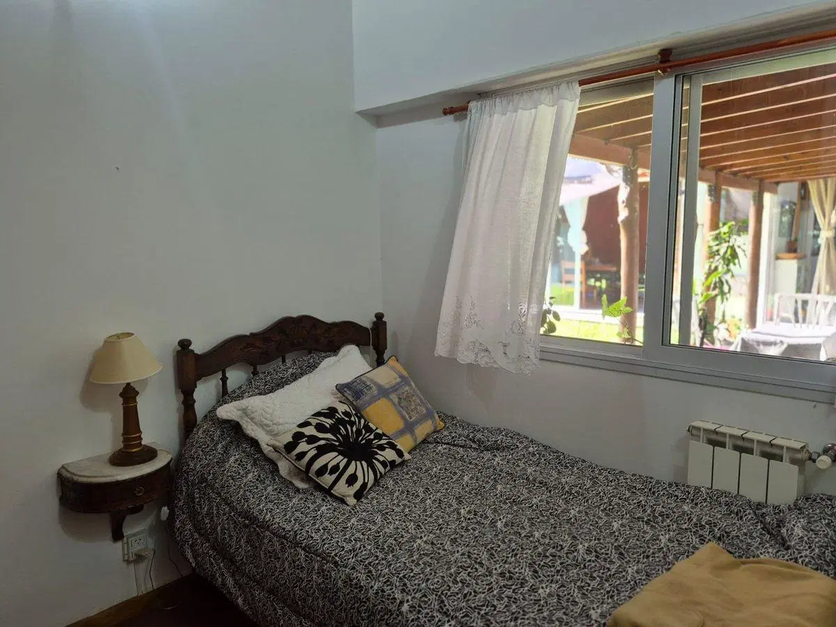 CASA EN VENTA EN CAPILLA DEL SEÑOR CON PILETA. 8