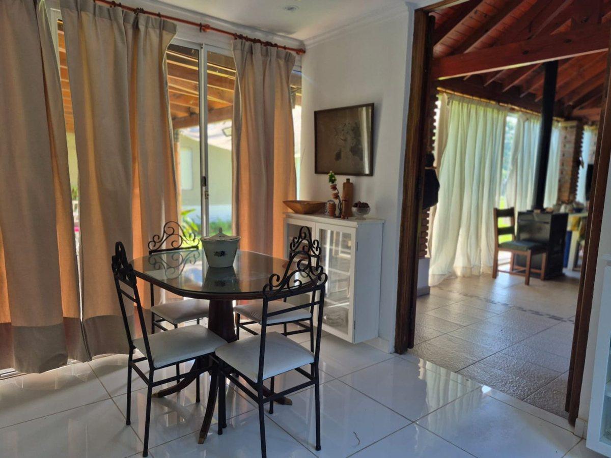 Foto de CASA EN VENTA EN CAPILLA DEL SEÑOR CON PILETA., imagen 3