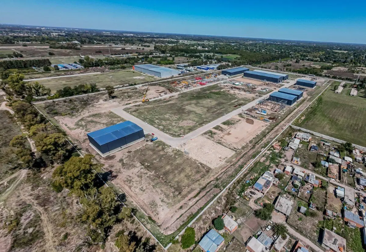 ALQUILER-NAVE AAA- ESTRENAR- R25 PARQUE INDUSTRIAL 8