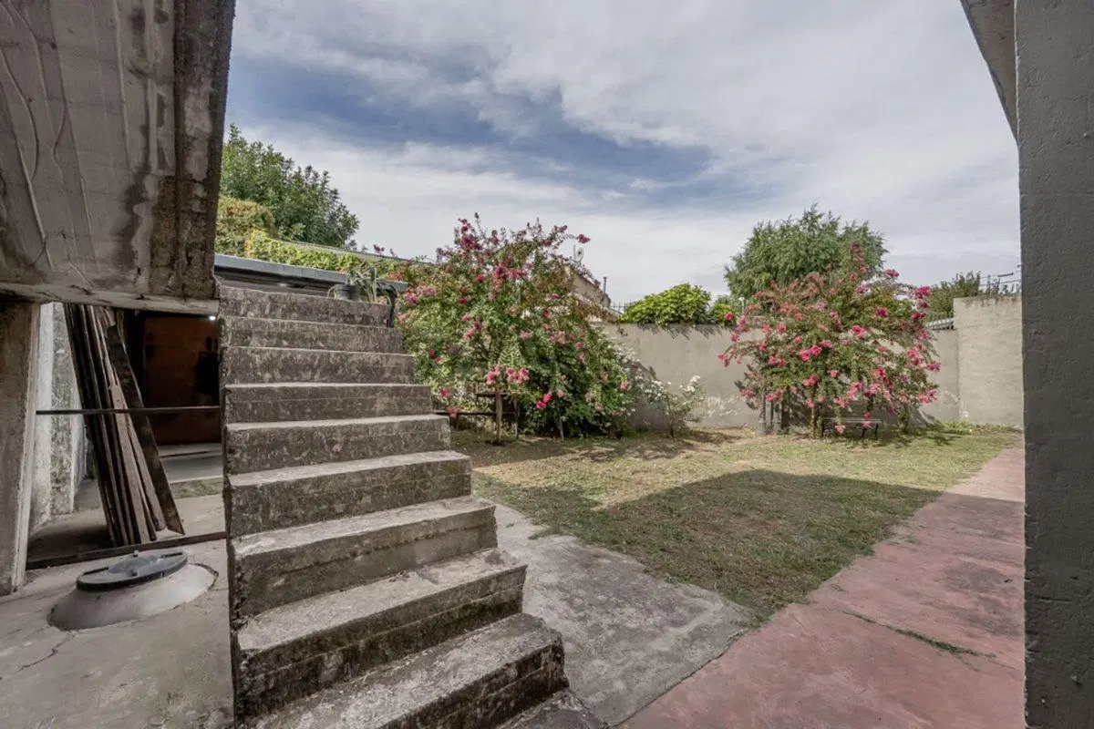 Lote de 318 m² con 4 locales en Tigre 3