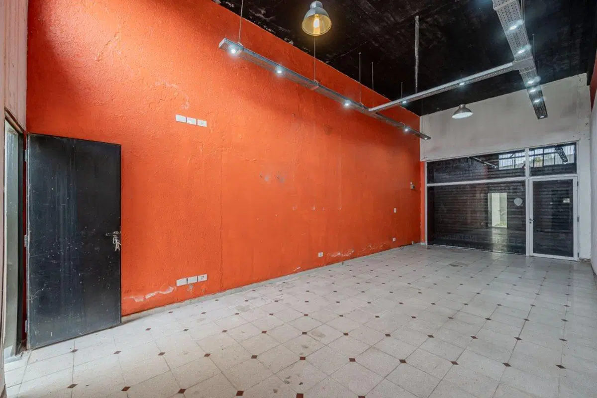 Lote de 318 m² con 4 locales en Tigre 4