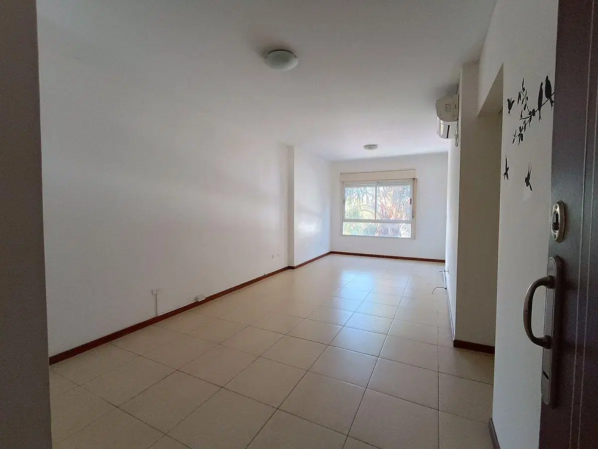 Departamento monoambiente en alquiler en Ballester 2