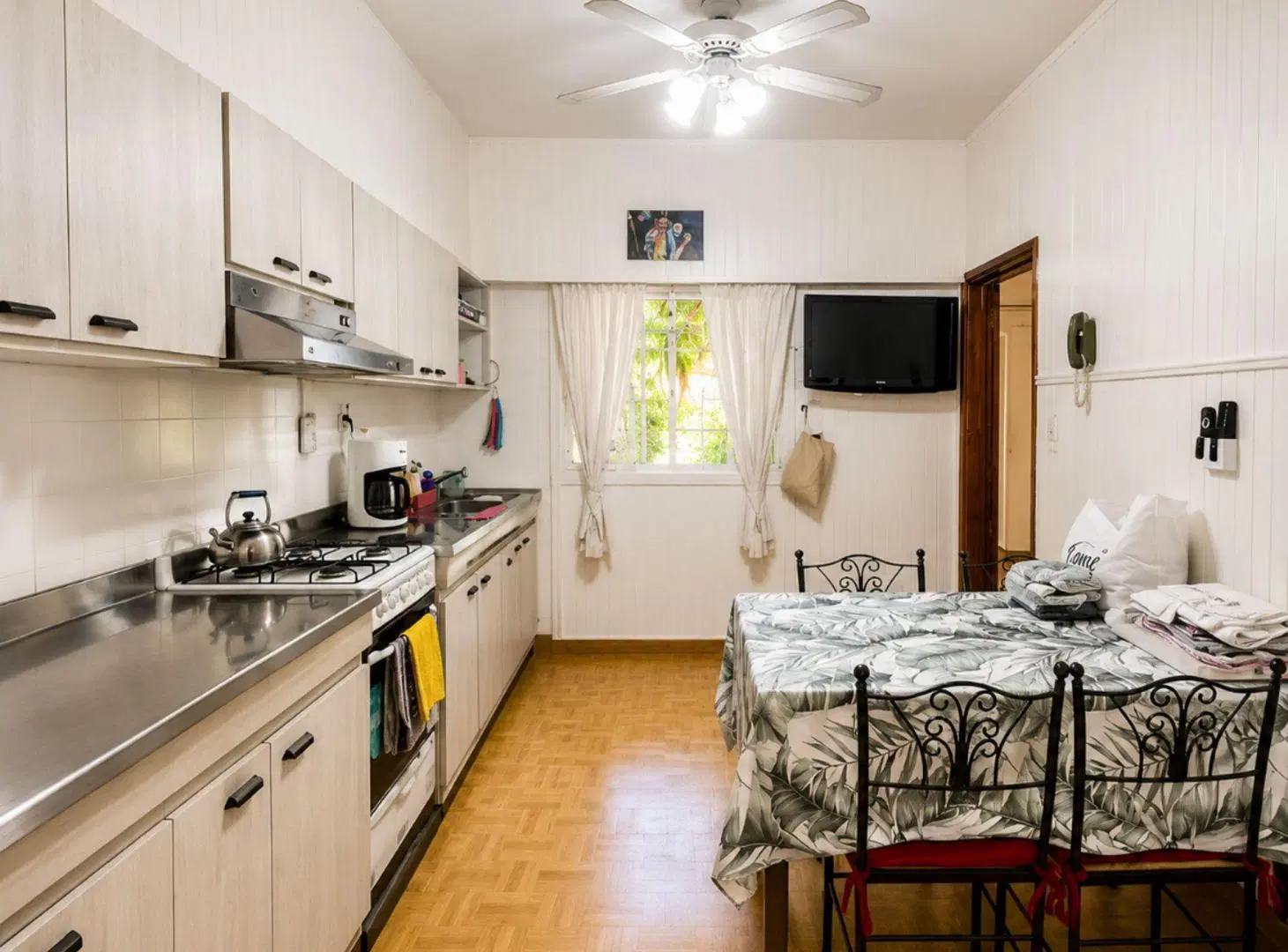 VENTA Casa Lanús pileta parrilla terraza 2 cochera 2