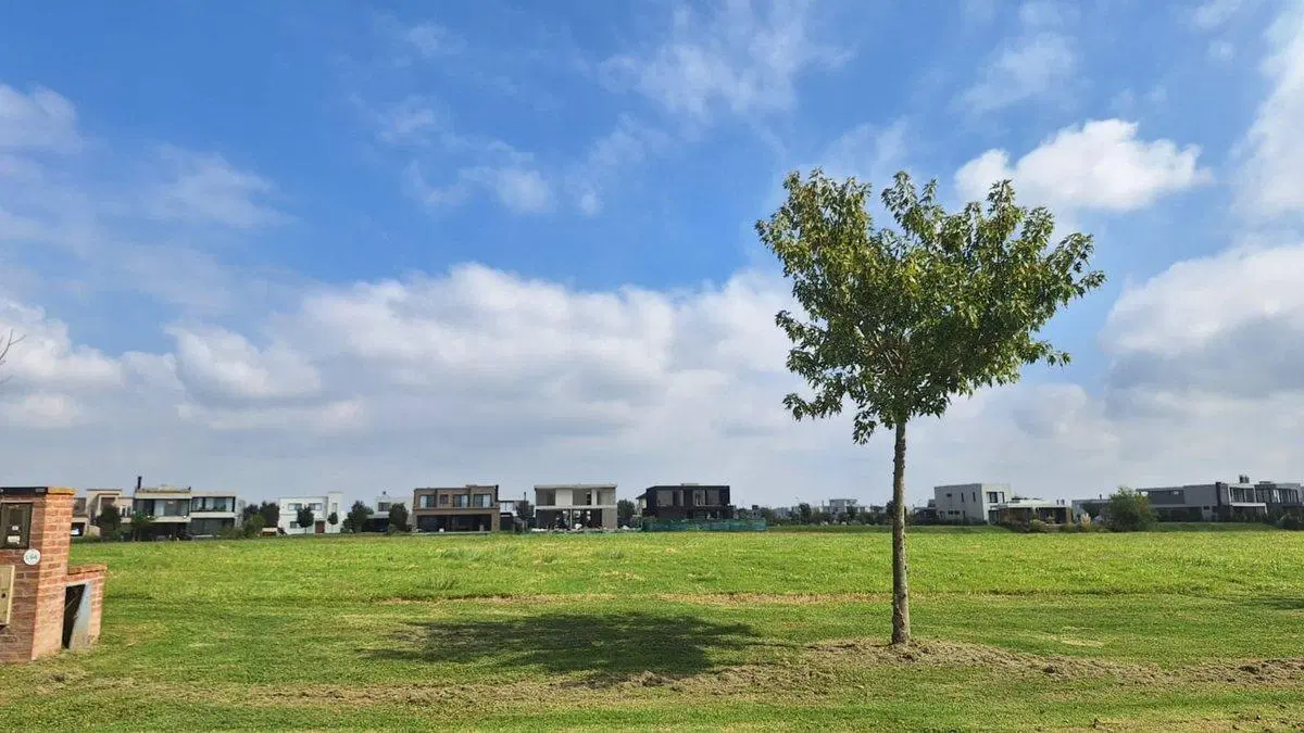 VENTA LOTE  AL AGUA BARRIO-COSTAS, PUERTOS 5