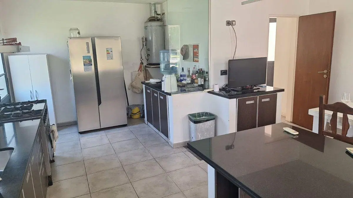 VENTA CASA BARRIO C.U.B.E. 4 DORM QUINCHO PILETA 4