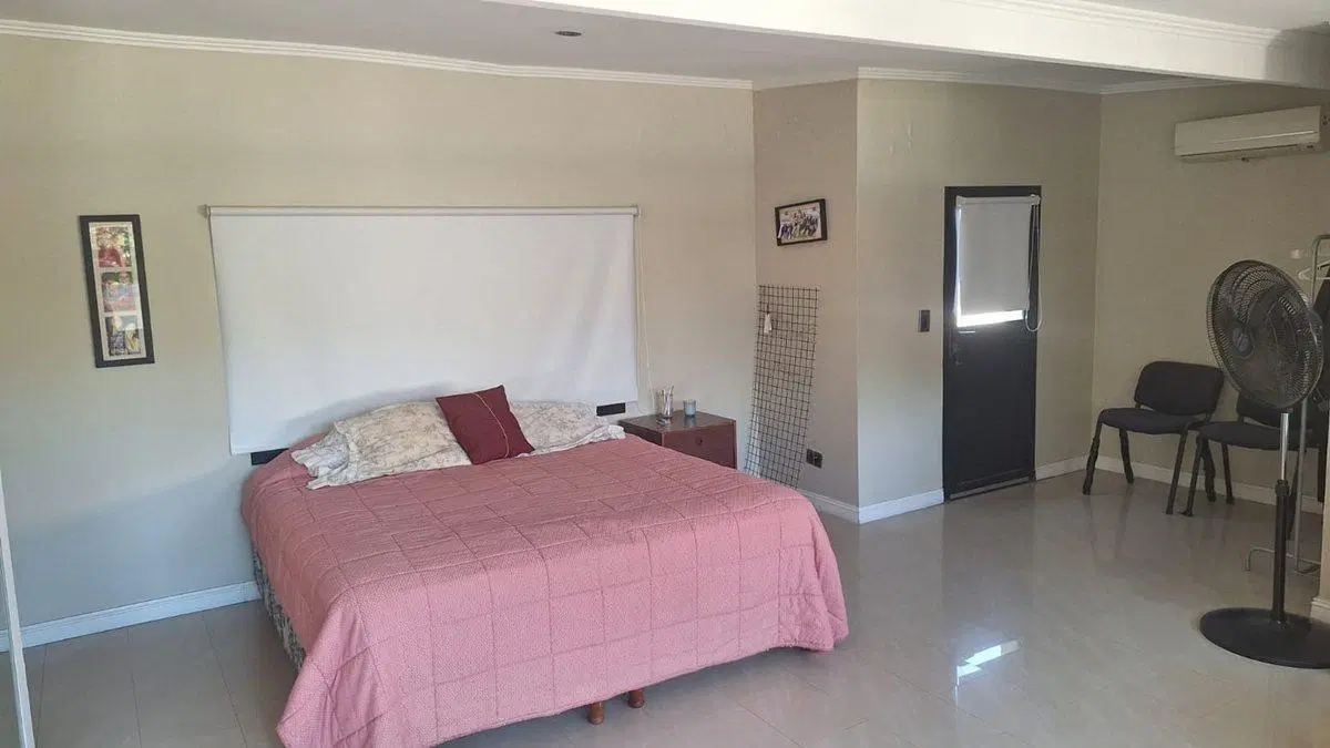 VENTA CASA BARRIO C.U.B.E. 4 DORM QUINCHO PILETA 8