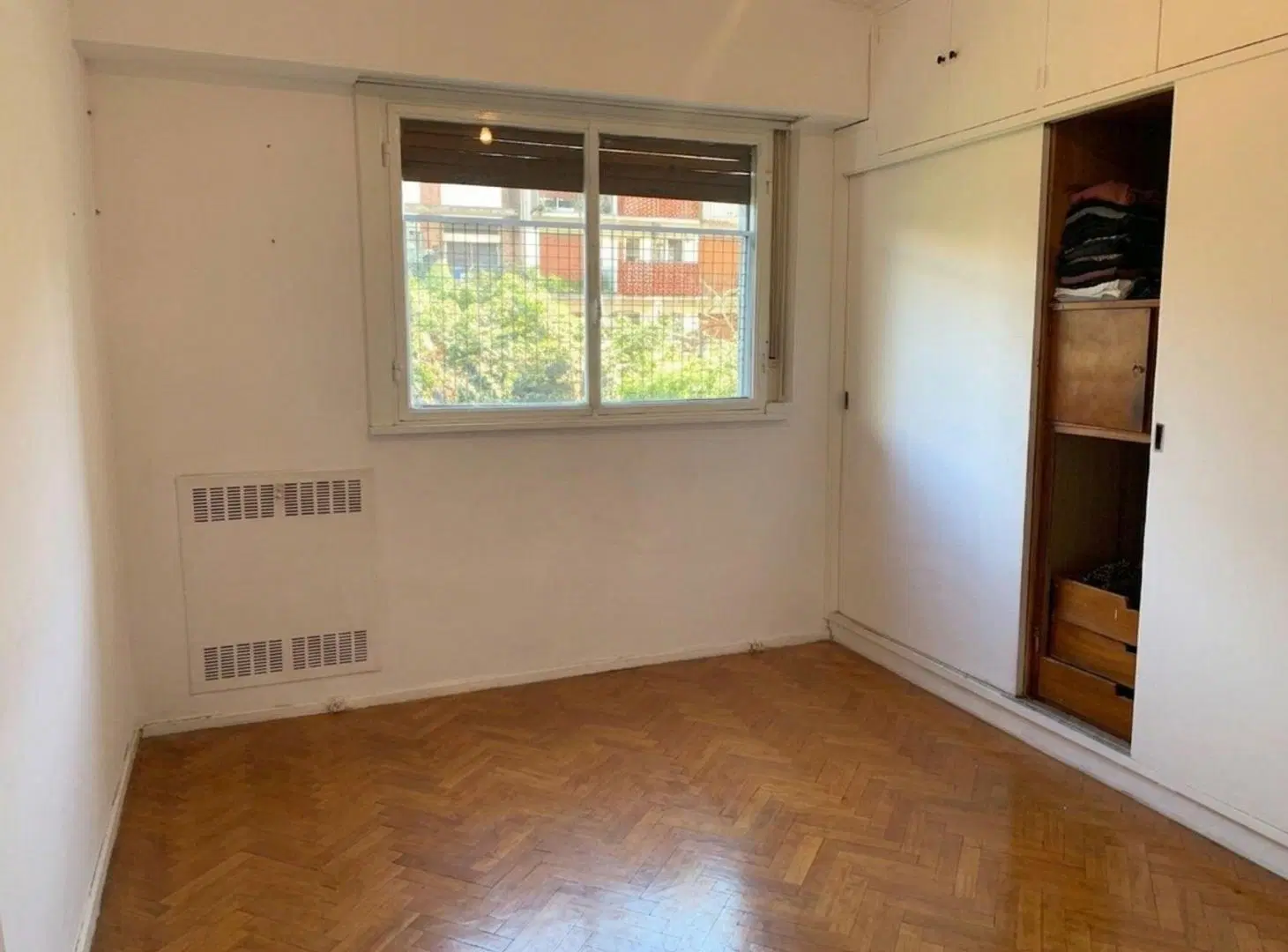 DEPTO 3 AMB EN VENTA EN ACASUSO C/BALCÓN 8