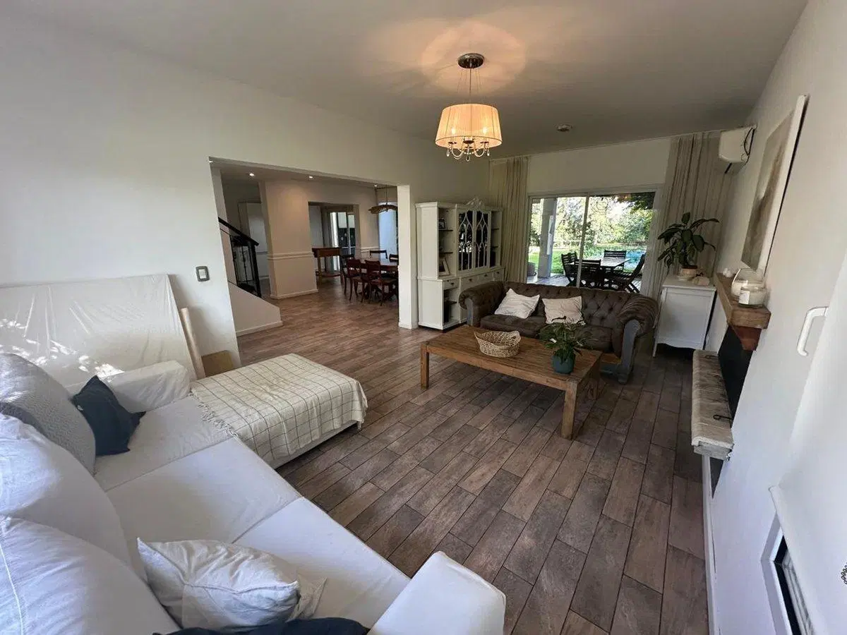 CASA EN  VENTA EN SAN ISIDRO LABRADOR APTO CREDITO 3