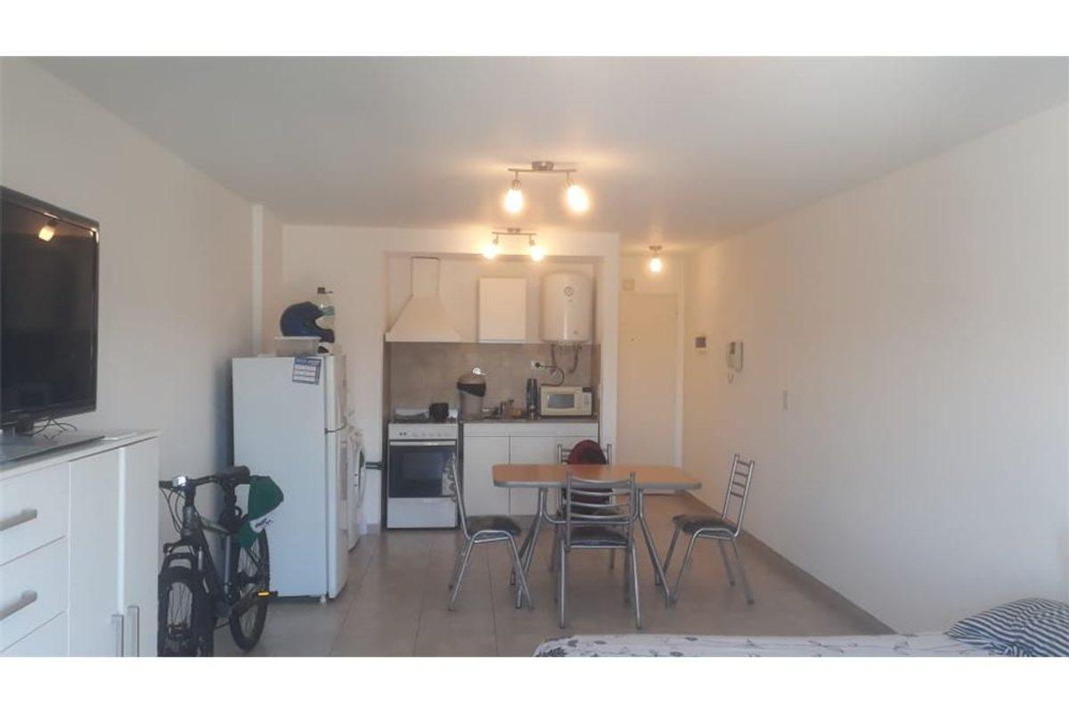 Foto de VENTA DEPARTAMENTO MORON MONO AMBIENTE., imagen 5
