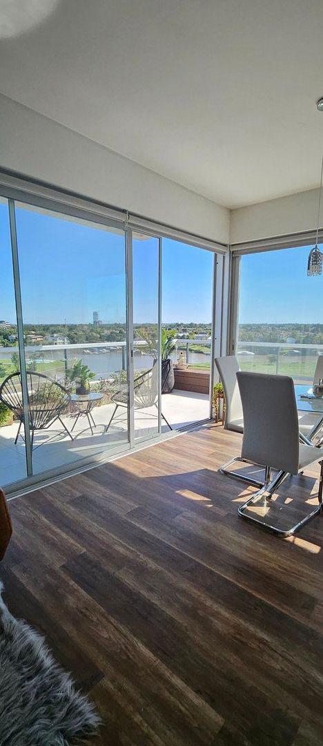Foto de VENTA 2 AMB CON TERRAZA AL RIO/COCHERA/BAULERA, imagen 3