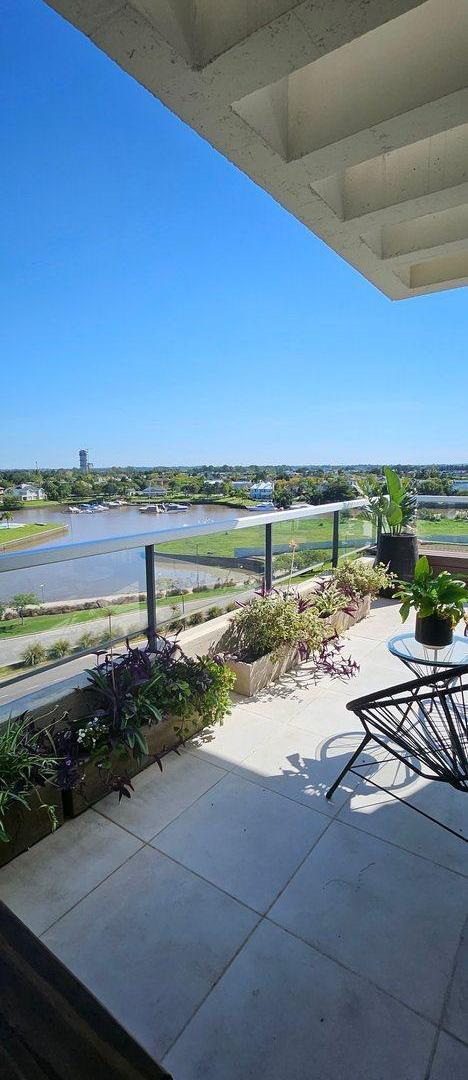 Foto de VENTA 2 AMB CON TERRAZA AL RIO/COCHERA/BAULERA, imagen 5