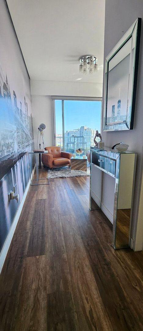 Foto de VENTA 2 AMB CON TERRAZA AL RIO/COCHERA/BAULERA, imagen 3