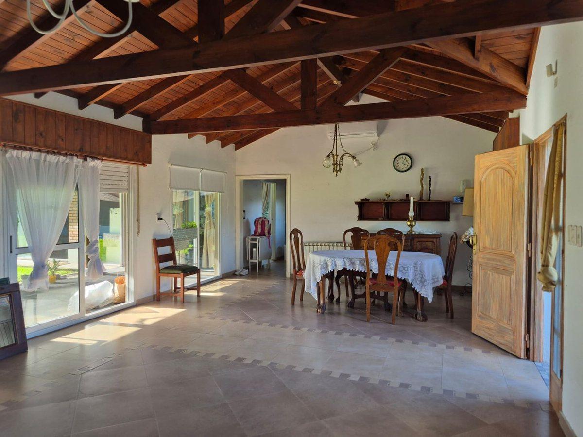 Foto de CASA EN VENTA EN CAPILLA DEL SEÑOR CON PILETA., imagen 5