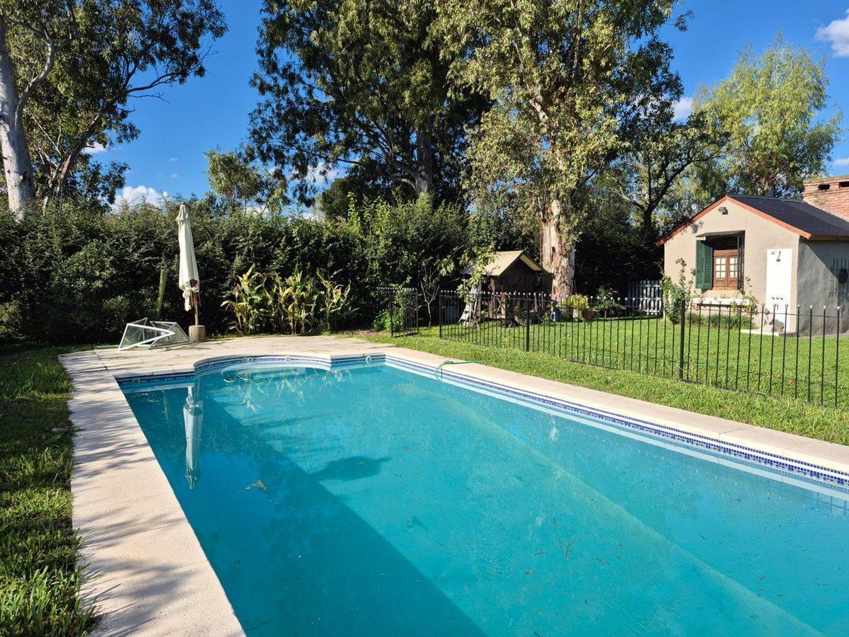 Foto de CASA EN VENTA EN CAPILLA DEL SEÑOR CON PILETA., imagen 4