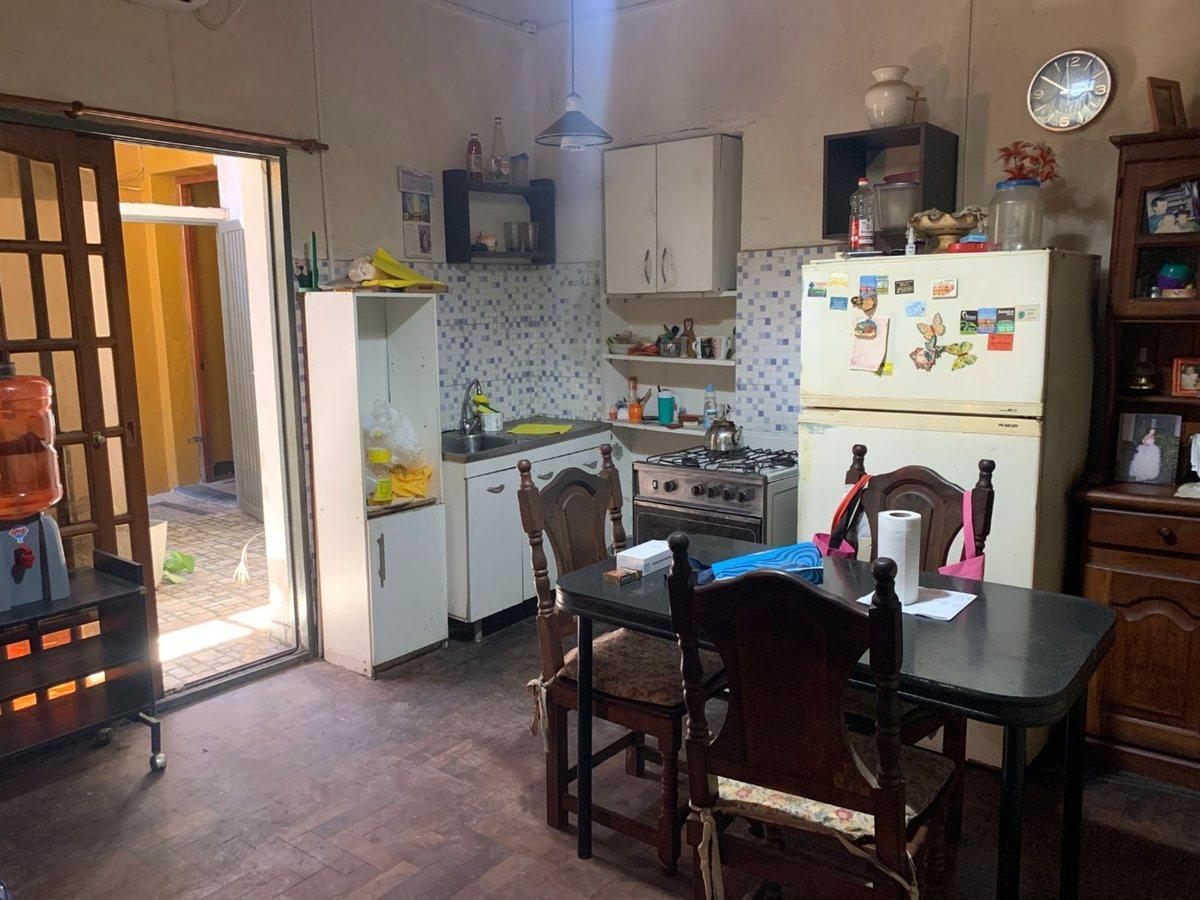 Foto de CASA MULTIFAMILIAR EN VENTA EN MATANZA C/LOCAL, imagen 2