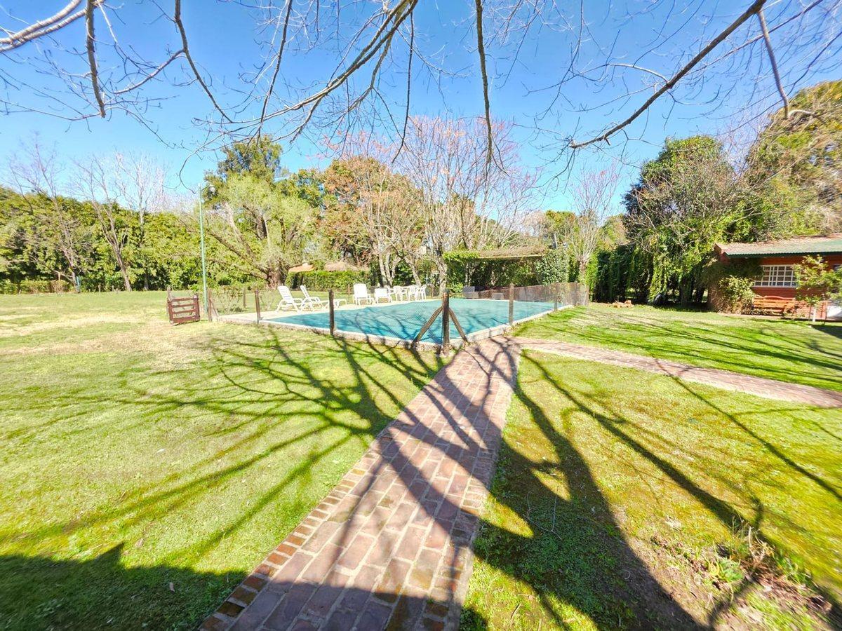 Foto de VENTA CASA 5 AMB BARRIO PARQUE LA VERDAD GRAN LOTE, imagen 4