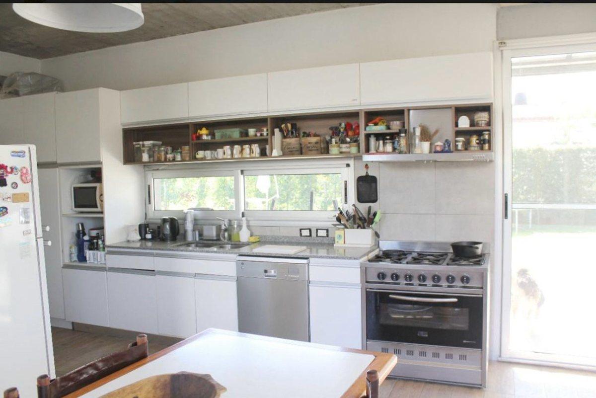 Foto de CASA EN VENTA EN SAN ISIDRO LABRADOR VISTA AL RIO, imagen 1