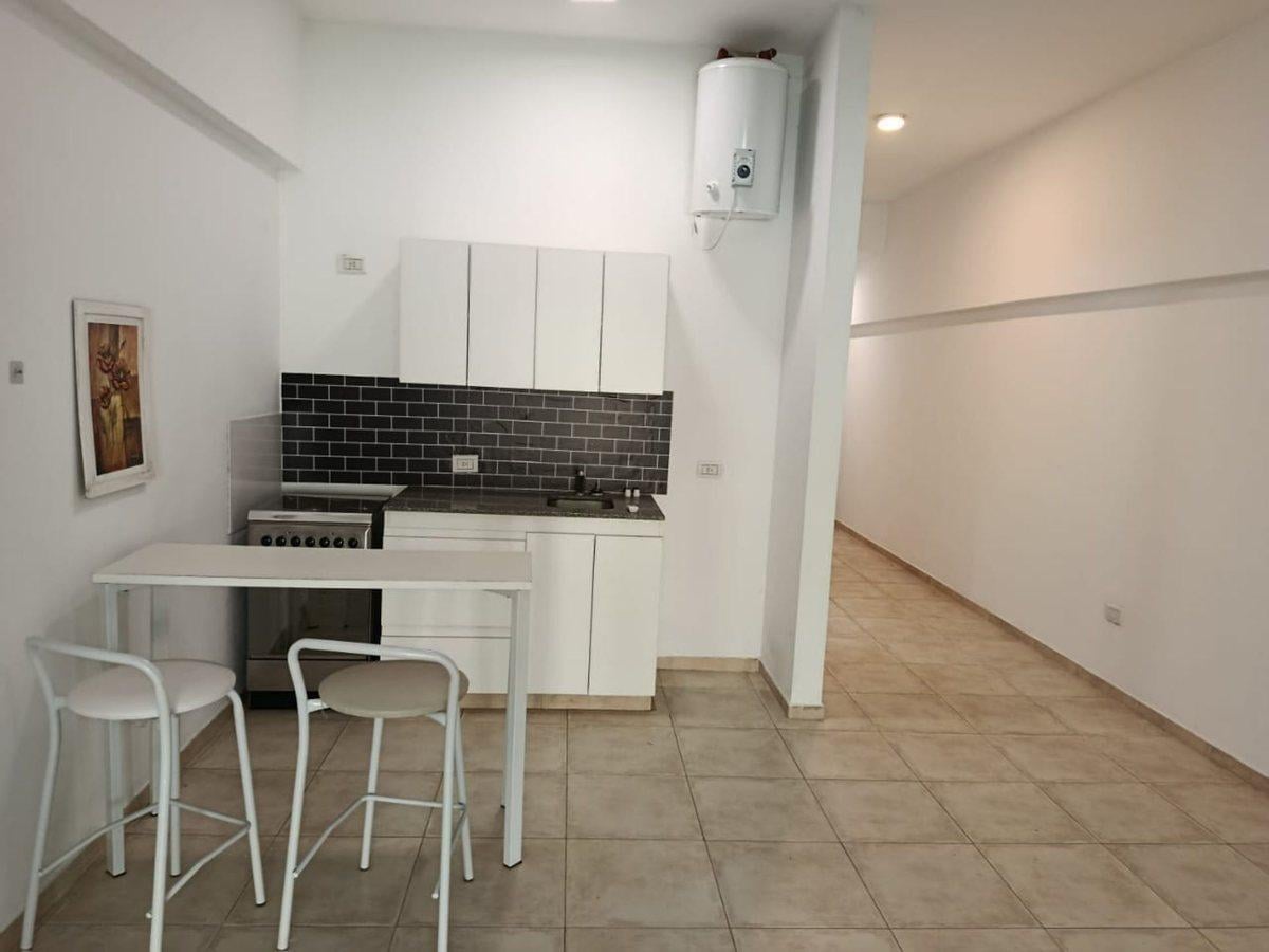 Foto de DEPTO 2 AMB EN VENTA EN PILAR CON JARDIN Y COCHERA, imagen 1