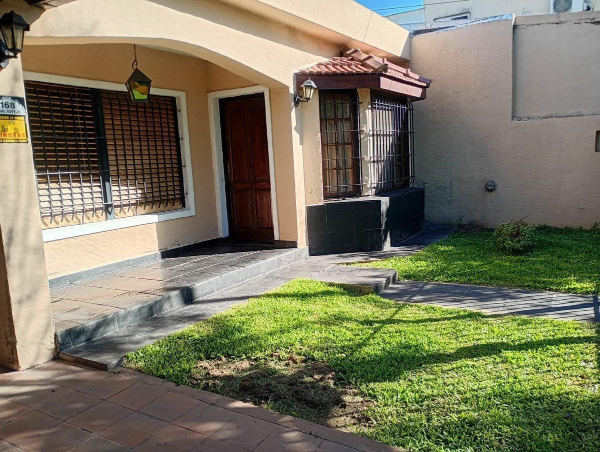 Foto de Casa en VENTA en Gral Pacheco C/PILETA y PARRILLA, imagen 2