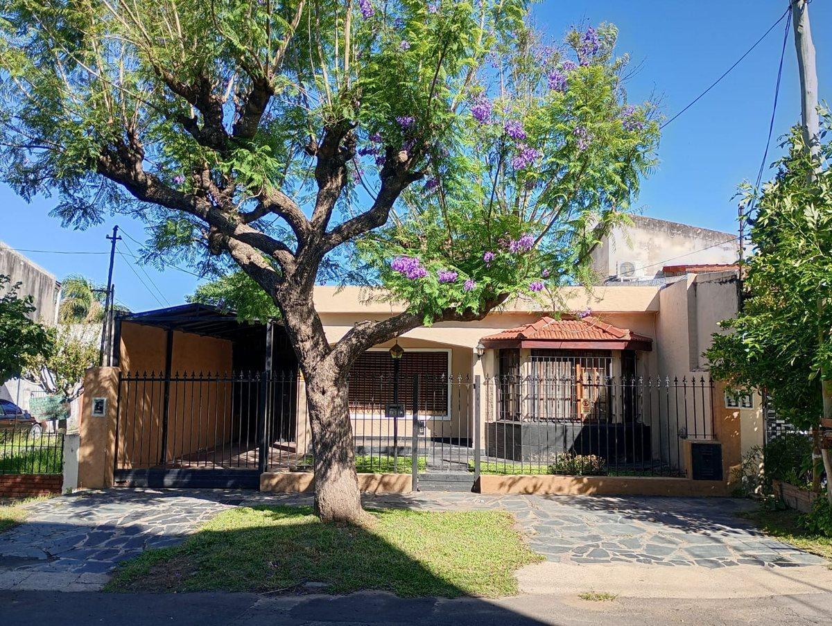 Foto de Casa en VENTA en Gral Pacheco C/PILETA y PARRILLA, imagen 1