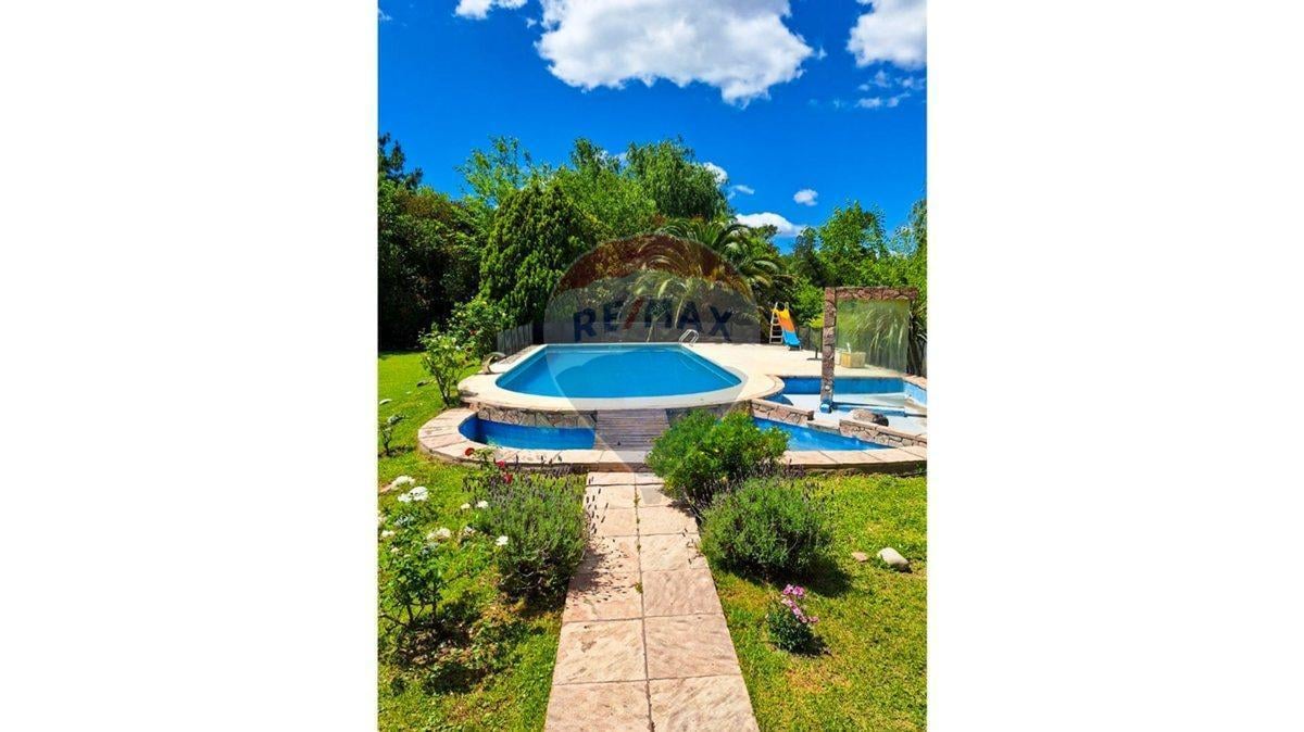 Foto de CASA VENTA, 4 DORMITORIOS DEPN PILETA QUINC JARDIN, imagen 1