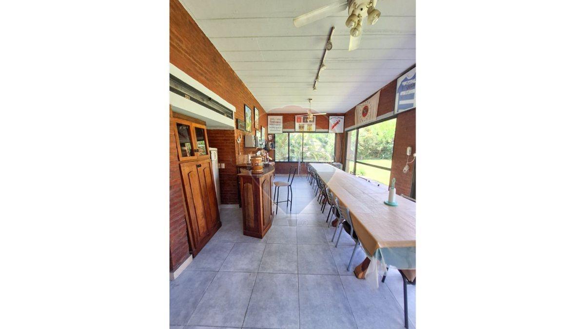 Foto de CASA VENTA, 4 DORMITORIOS DEPN PILETA QUINC JARDIN, imagen 4