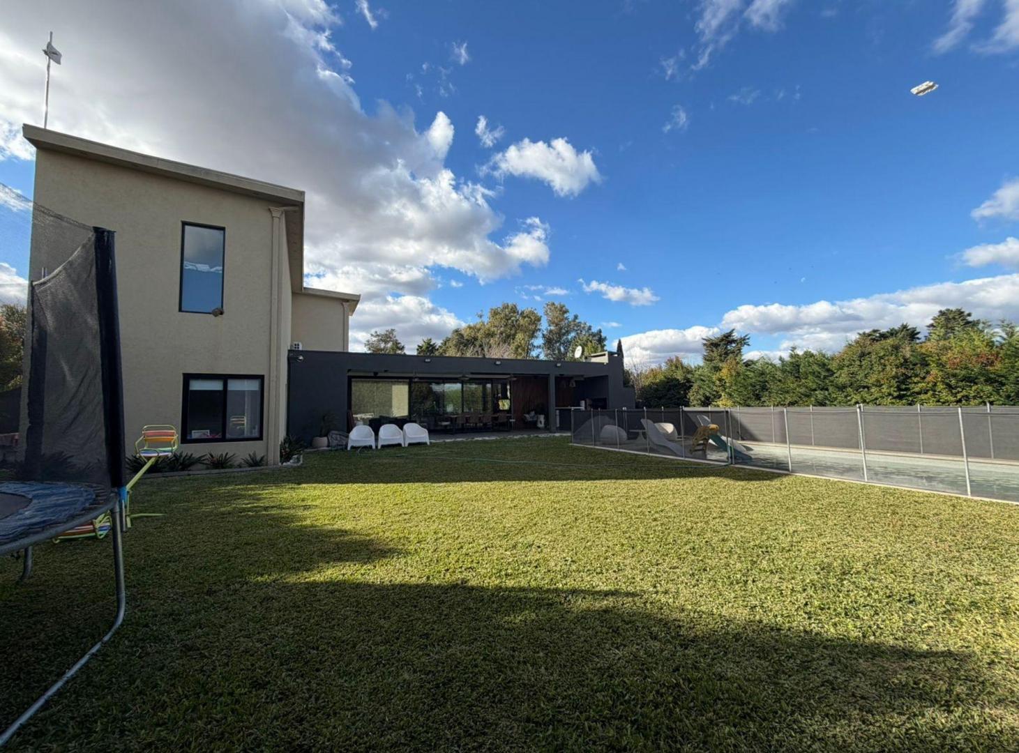 Foto de CASA 4 AMB EN VENTA BARRIO SAN MATIAS C/PILETA, imagen 1
