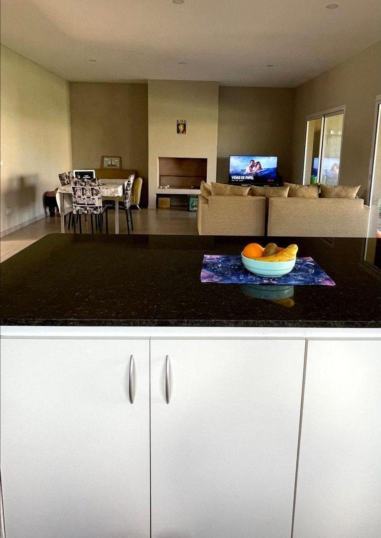Foto de ALQUILER CASA CON PILETA EL CANTON NORTE ESCOBAR., imagen 5