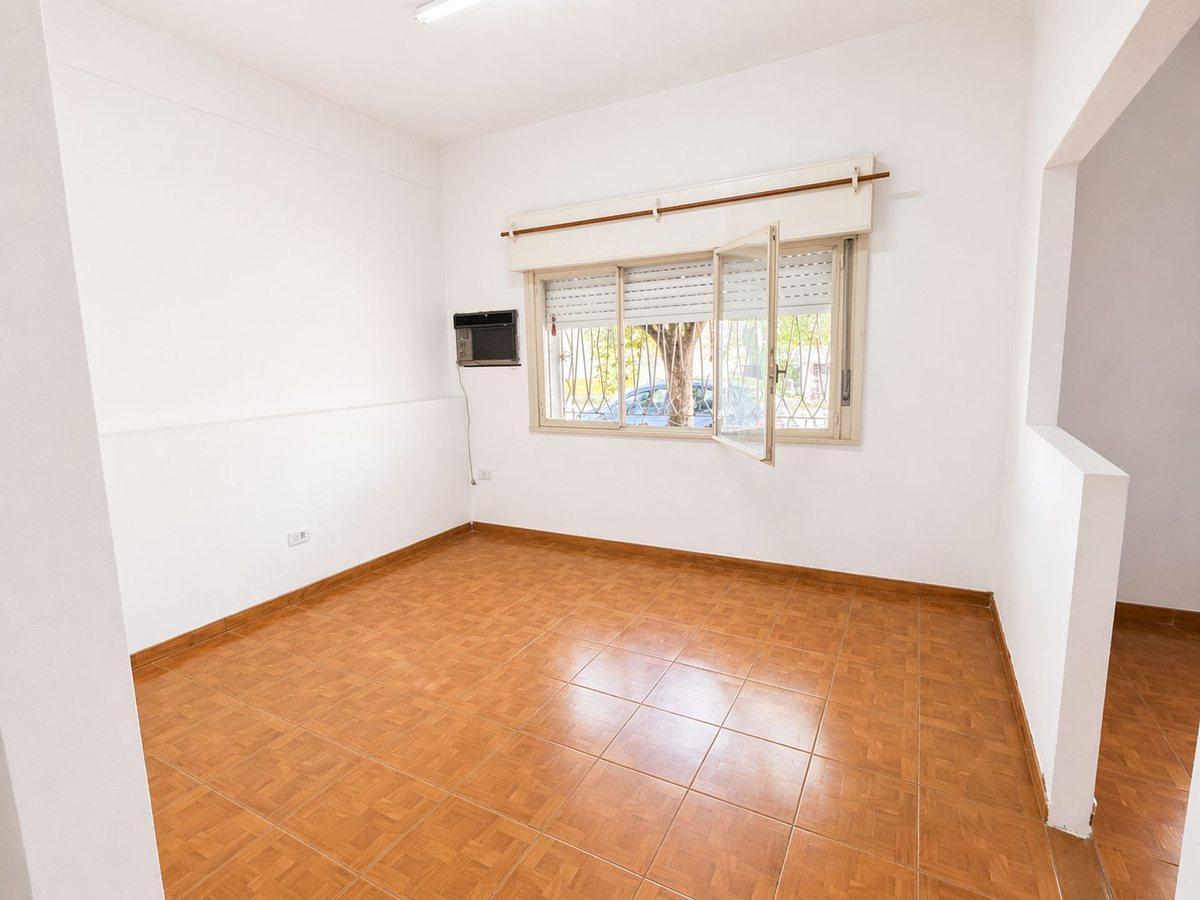 Foto de PH 3 AMB EN VENTA UBICADO EN CASEROS, imagen 5