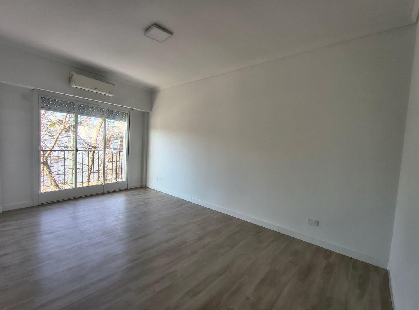 Foto de DEPTO 3 amb. en VENTA en Villa Pueyrredon C/BALCÓN, imagen 1