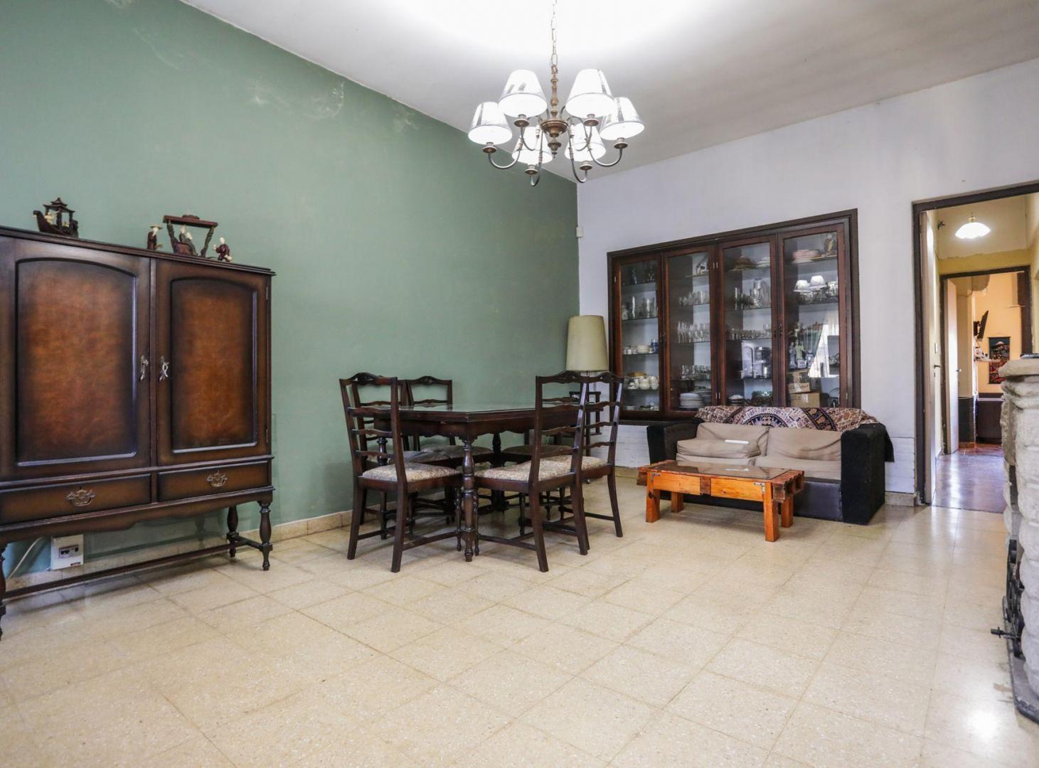 Foto de Casa 4 amb con lote amplio, quincho y cochera, imagen 4