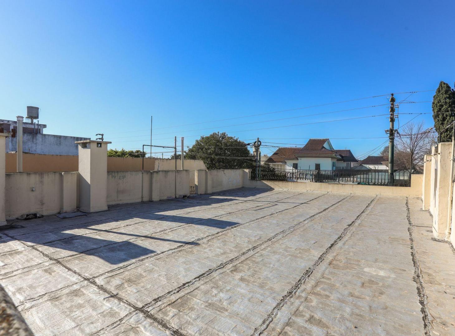Foto de Casa 4 amb con lote amplio, quincho y cochera, imagen 1