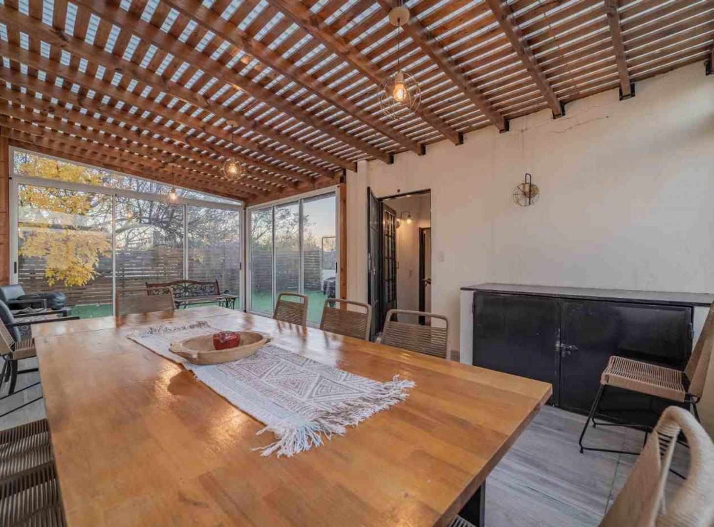 Foto de VENTA PH ÚNICO 3 pisos Terraza/Quincho/Cuarto ind, imagen 1