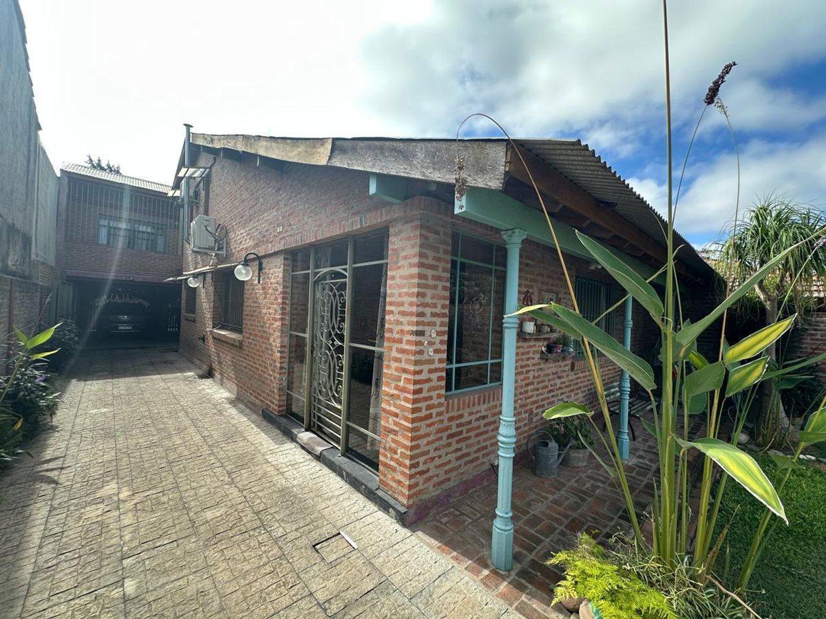 Foto de CASA VENTA DOS PLANTAS en BENAVIDEZ APTA CREDITO, imagen 2