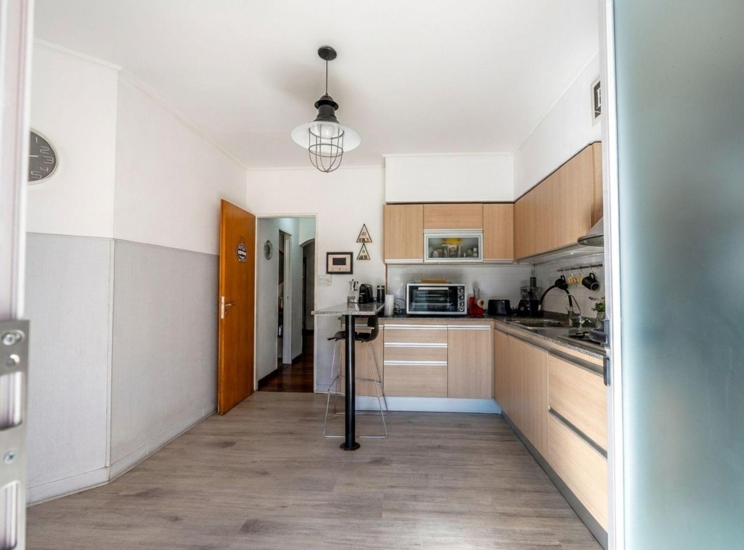 Foto de PH CASA Triplex en VENTA en Olivos c/pileta/play, imagen 2