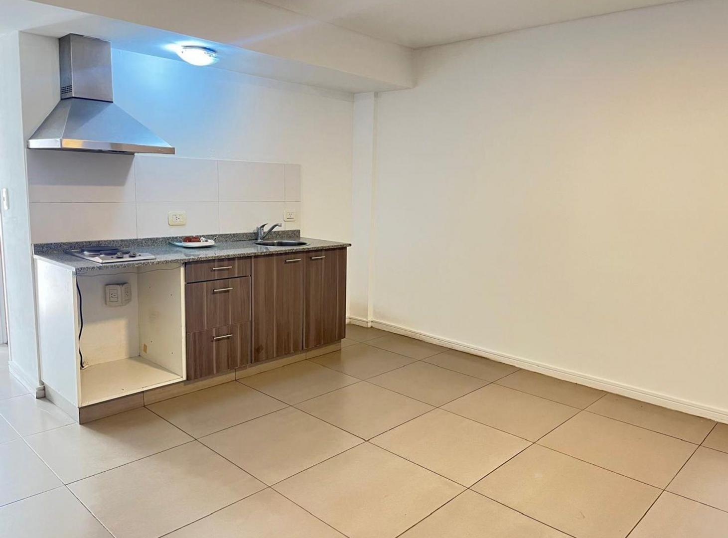 Foto de DEPTO 2 AMB EN VENTA CASTELAR NORTE APTO CRÉDITO, imagen 4