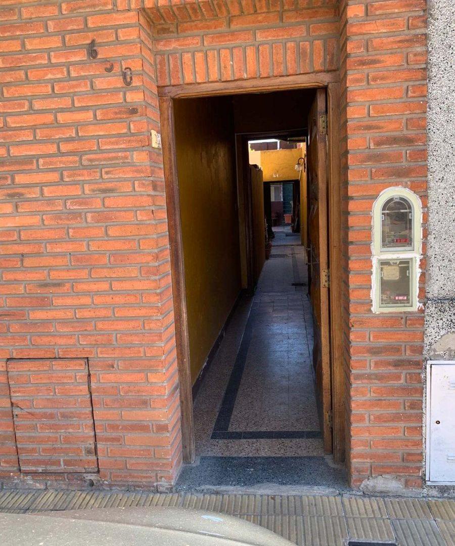 Foto de CASA MULTIFAMILIAR EN VENTA EN MATANZA C/LOCAL, imagen 4