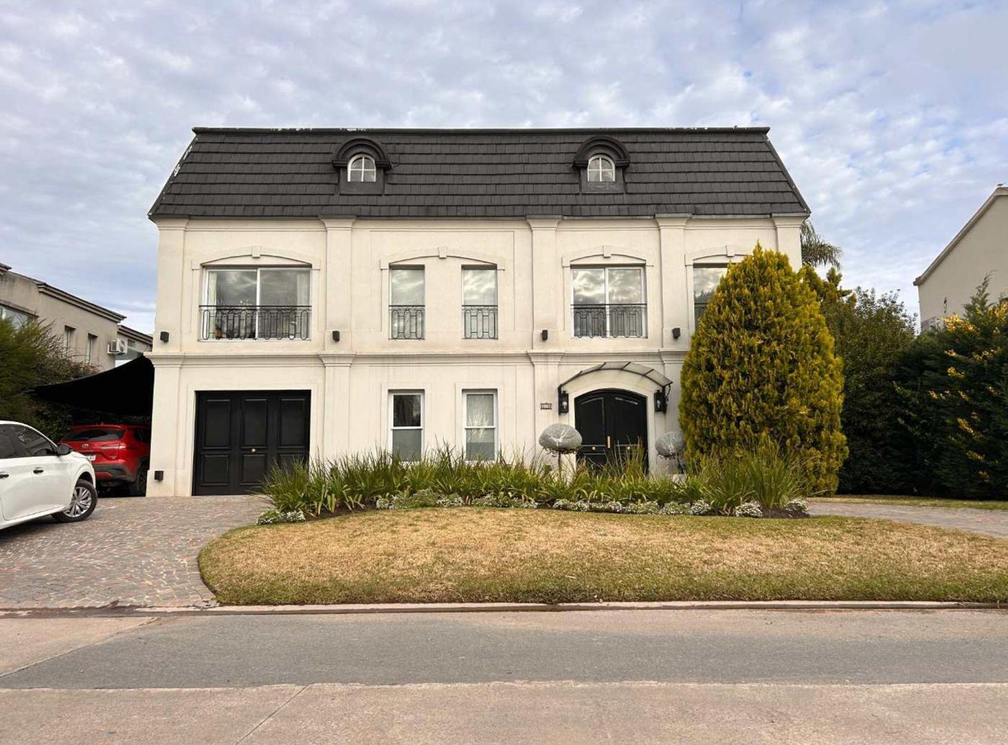 Foto de CASA EN VENTA BARRIO SEPTIEMBRE ESCOBAR C/PILETA, imagen 4