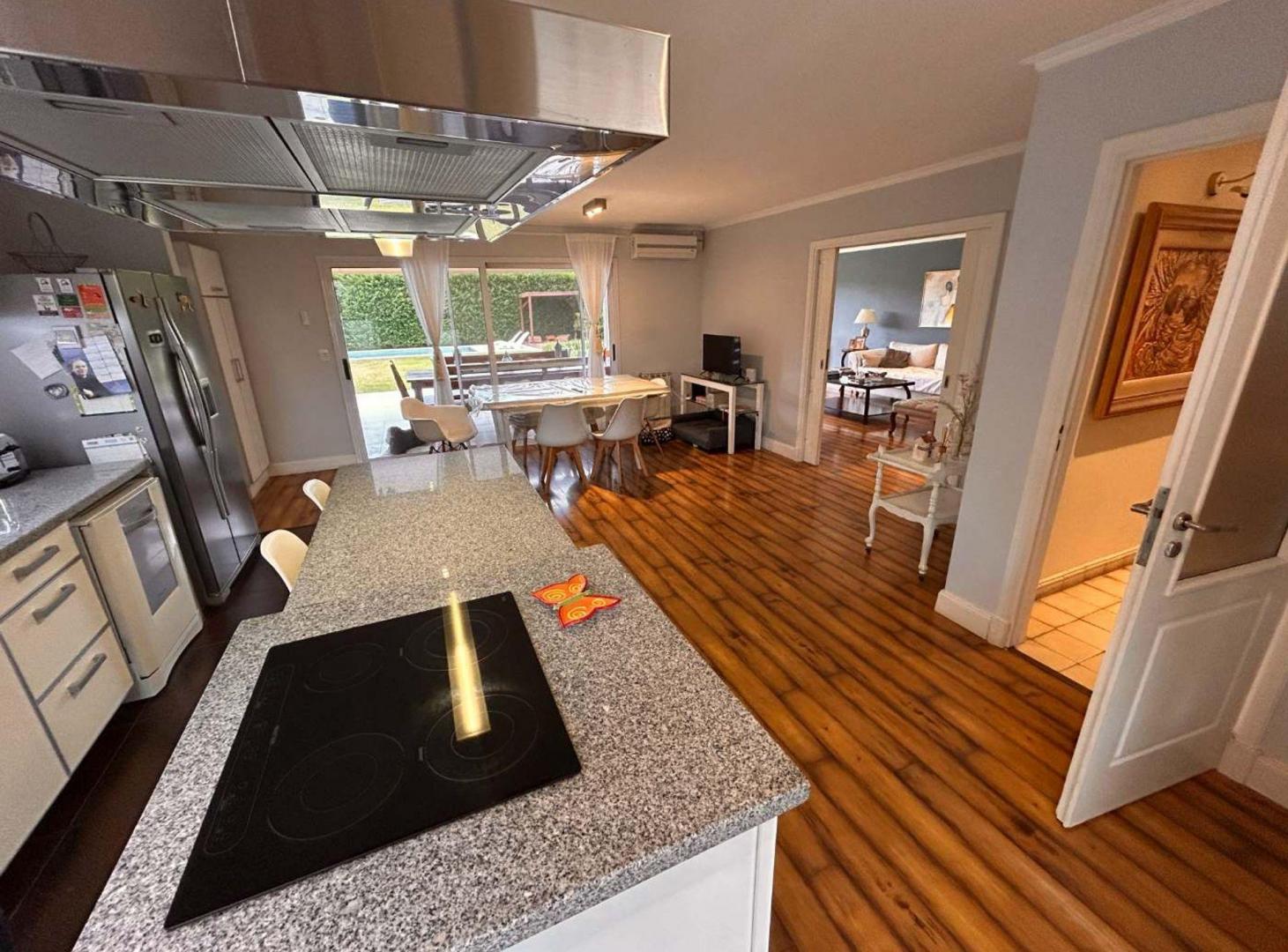 Foto de CASA EN VENTA BARRIO SEPTIEMBRE ESCOBAR C/PILETA, imagen 2
