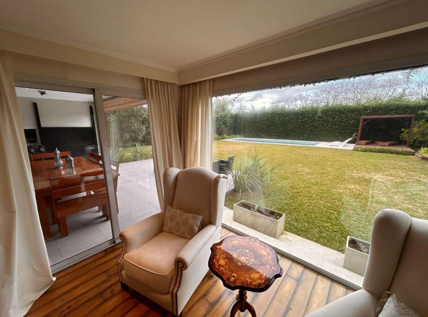 Foto de CASA EN VENTA BARRIO SEPTIEMBRE ESCOBAR C/PILETA, imagen 3
