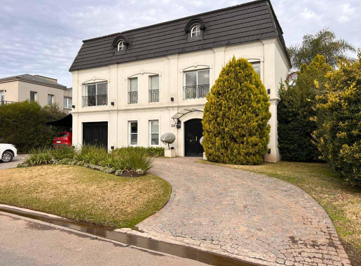 Foto de CASA EN VENTA BARRIO SEPTIEMBRE ESCOBAR C/PILETA, imagen 5