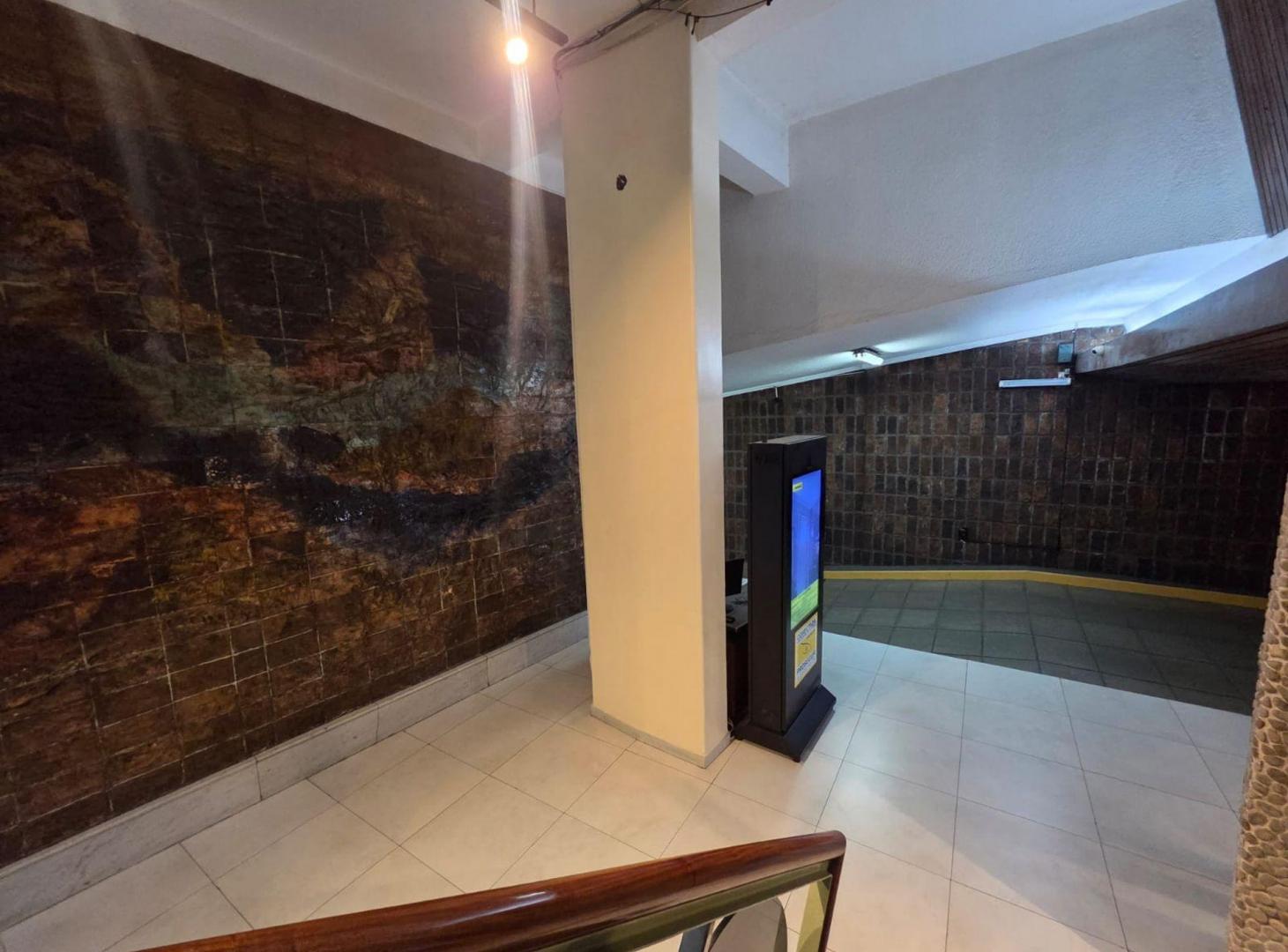 Foto de Cochera en Venta Once Edificio Escriturada, imagen 5