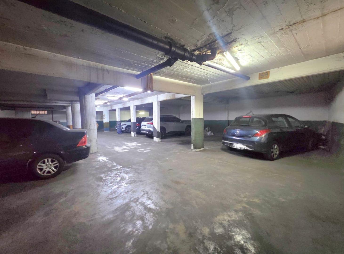 Foto de Cochera en Venta Once Edificio Escriturada, imagen 1