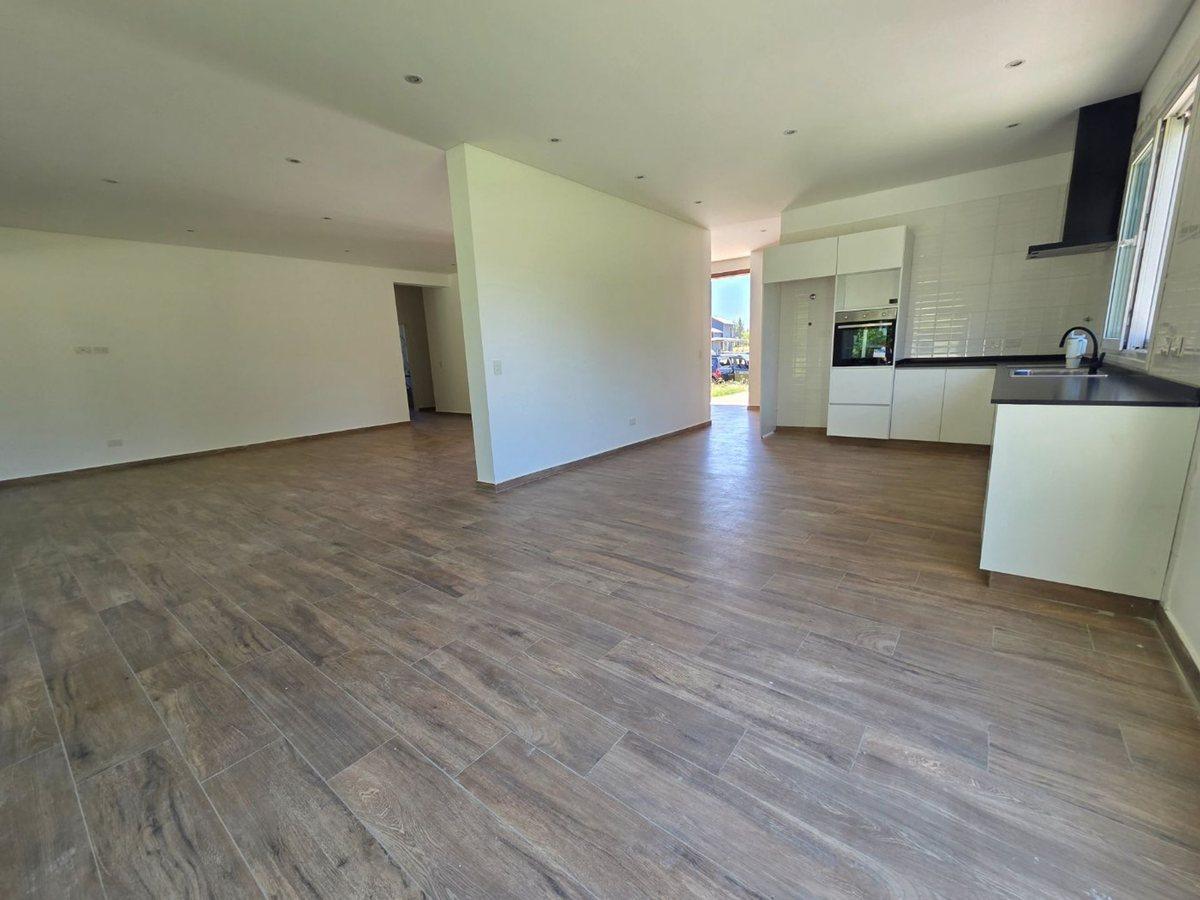 Foto de VENTA CASA A ESTRENAR CAMPOS CARDALES, imagen 2
