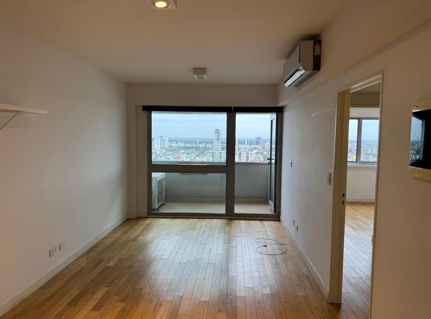 Foto de DEPTO 2 AMB EN VENTA EN NUÑEZ TORRE ASTOR c/cocher, imagen 1